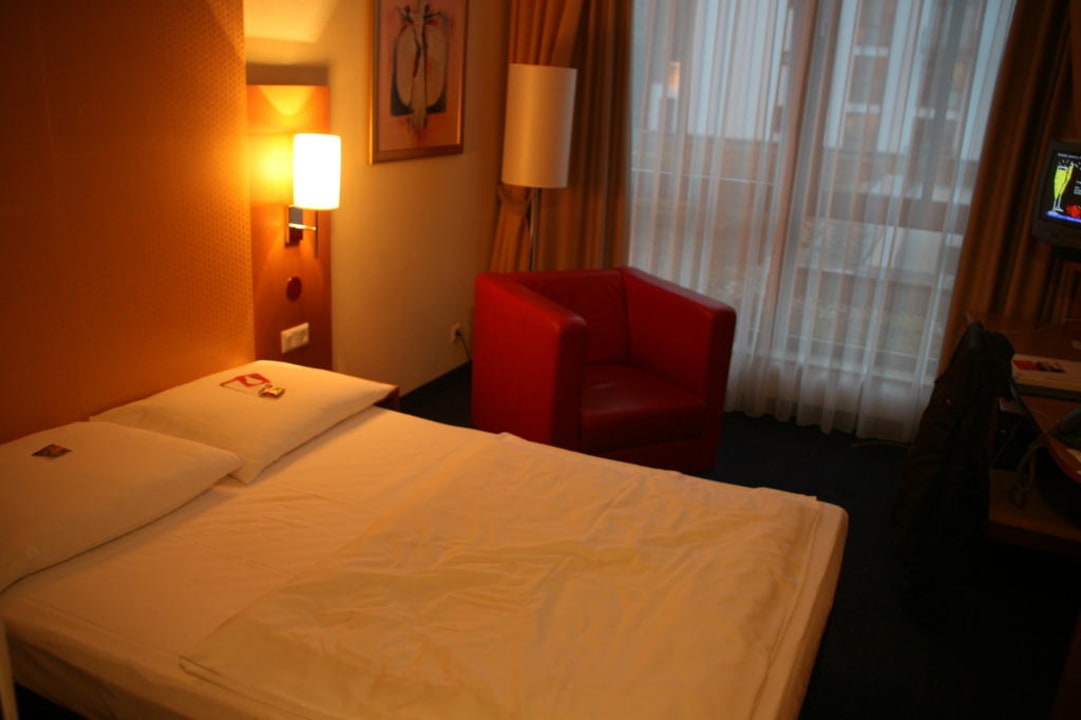 Bett H+ Hotel Berlin Mitte