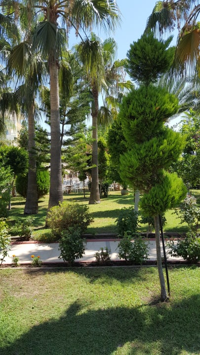 Gartenanlage Saphir Hotel & Villas