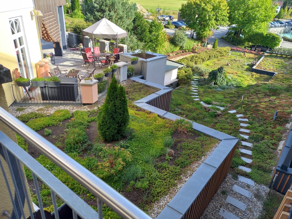 Gartenanlage Spirit & SPA Hotel Birkenhof am Elfenhain