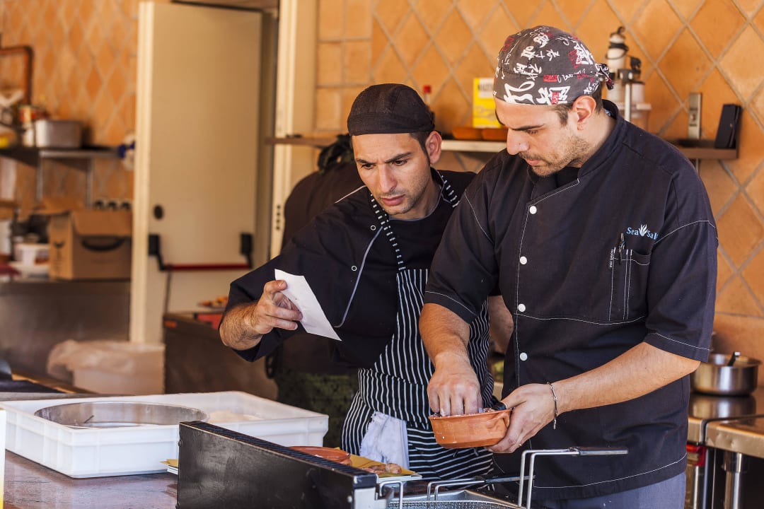 2 Chef  al lavoro Hotel Grazia Terme