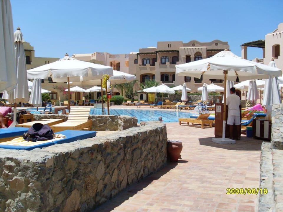 Pool im "Resort" Three Corners Rihana Resort Deluxe