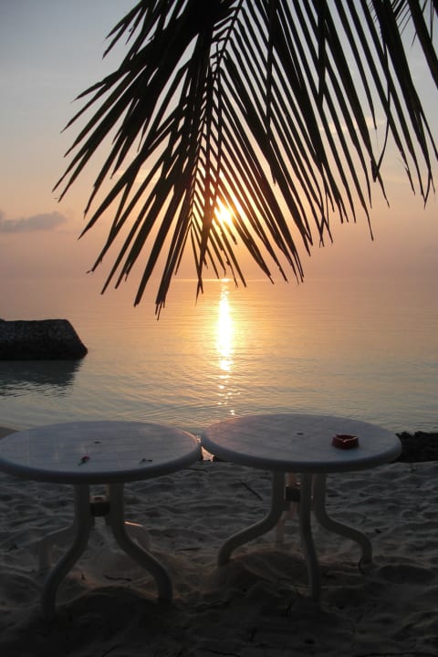 Sonnenuntergang an der Bar Summer Island Maldives