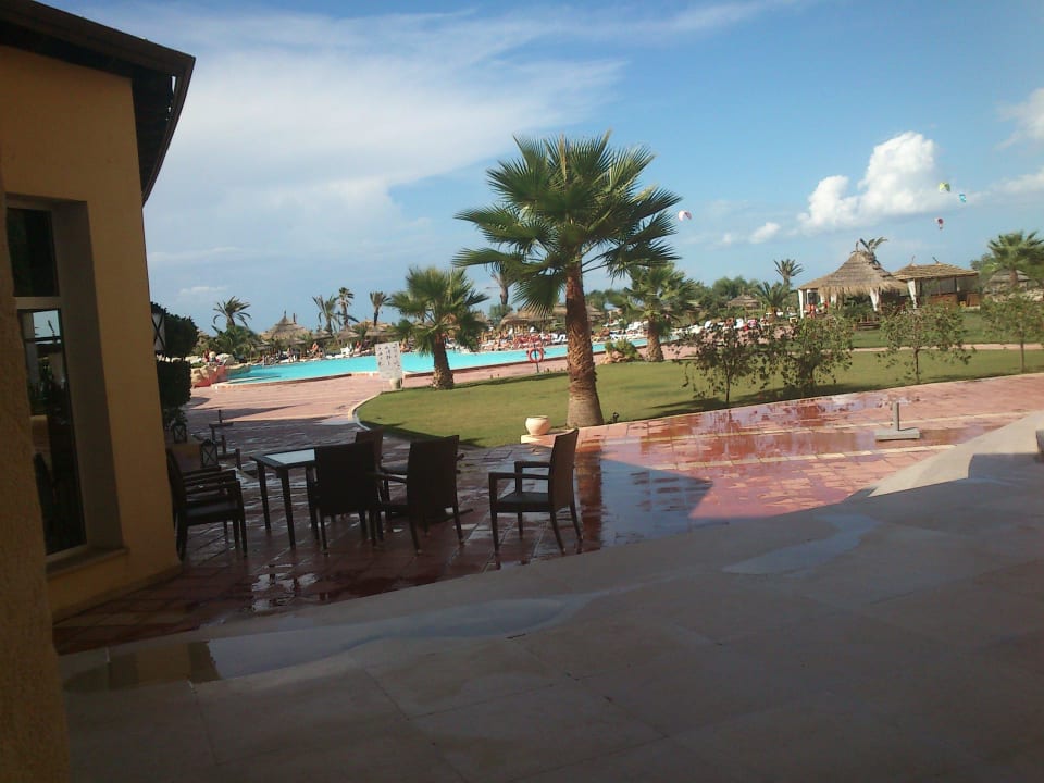 Przy restauracji Skanes Serail Aquapark