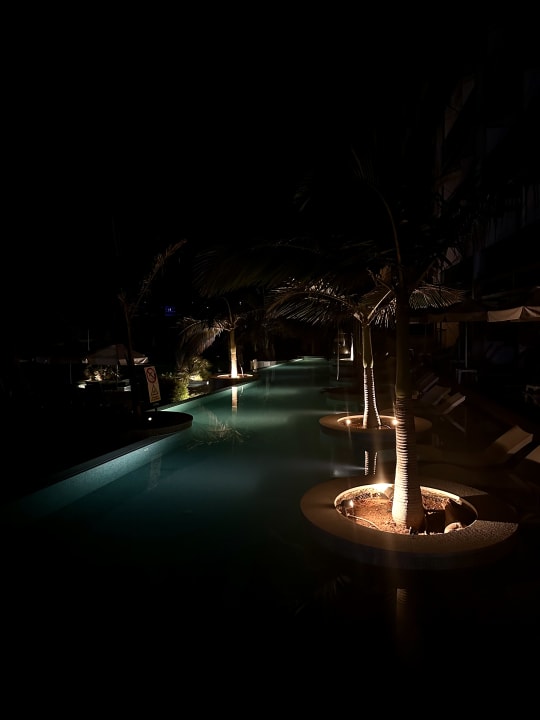 Pool Asterias Beach