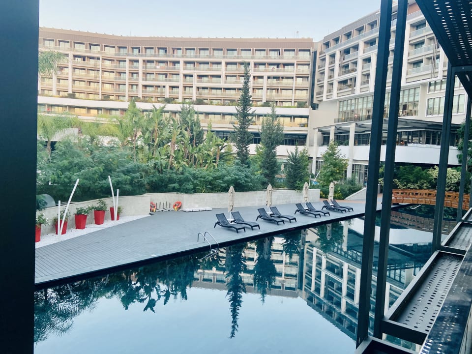 Pool The Sense Deluxe Hotel