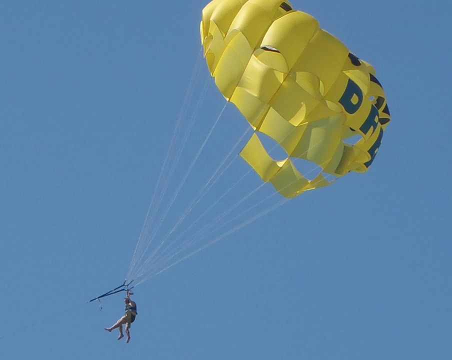 Parasailing Hotel Süral Resort