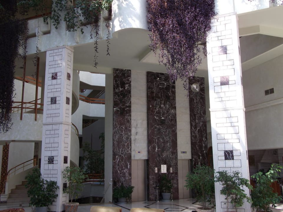 Schön gestaltete Lobby Hotel Defne Garden