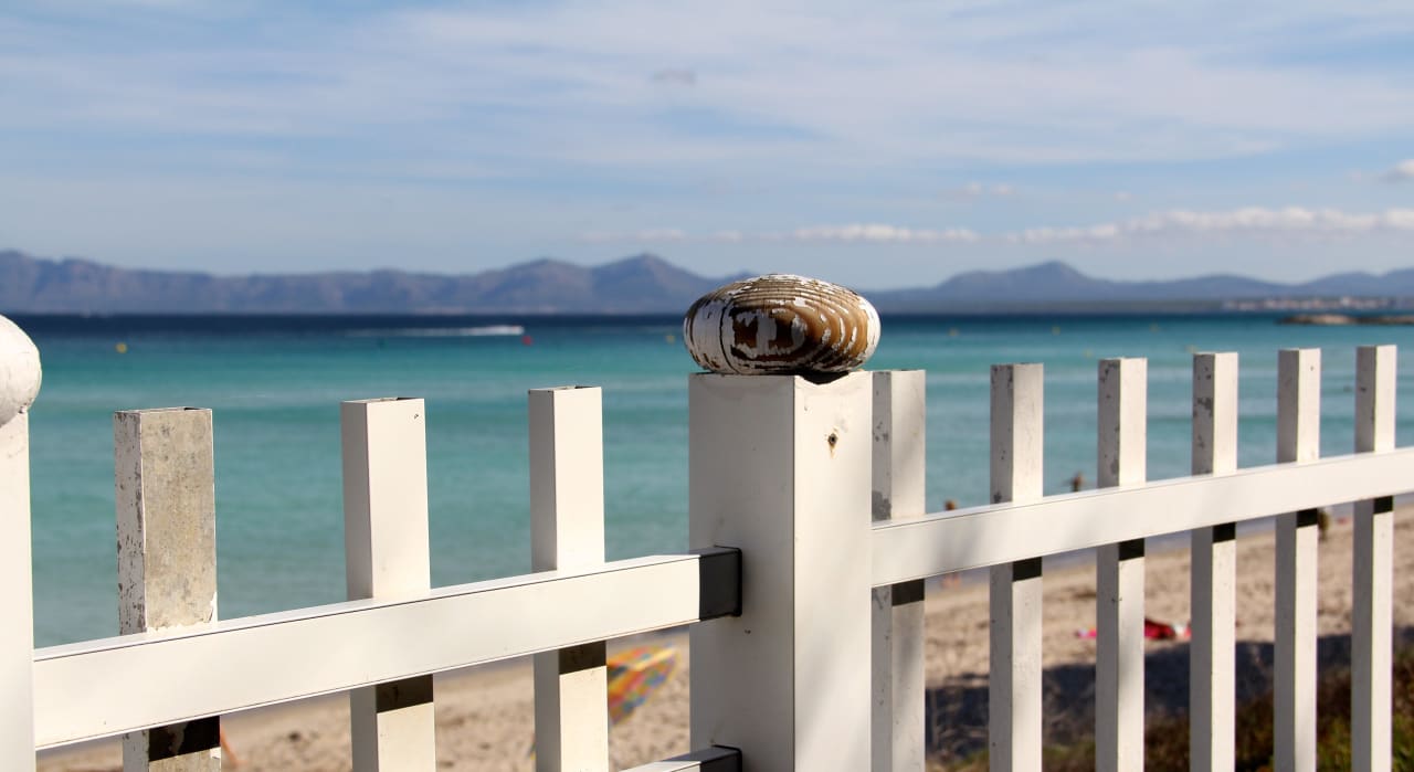 Blick vom kidsclub zum Strand Iberostar Waves Playa de Muro