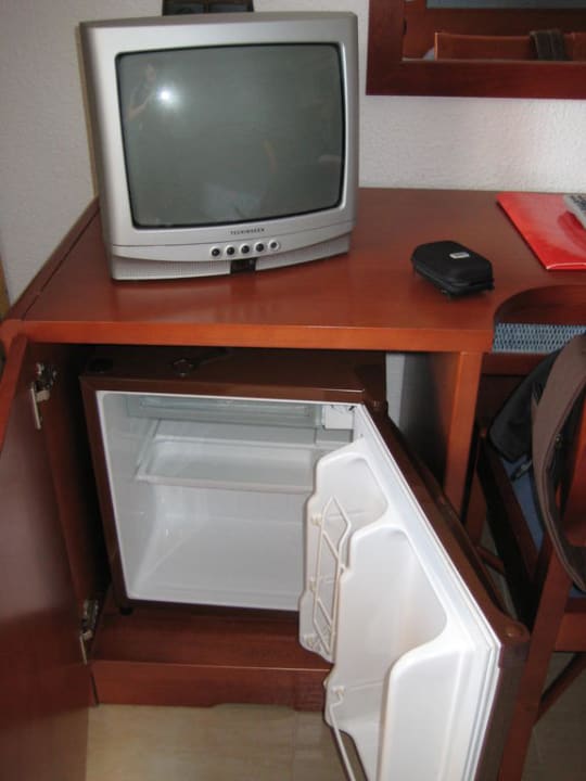 14" TV und leere? Minibar Universal Hotel Lido Park & Spa