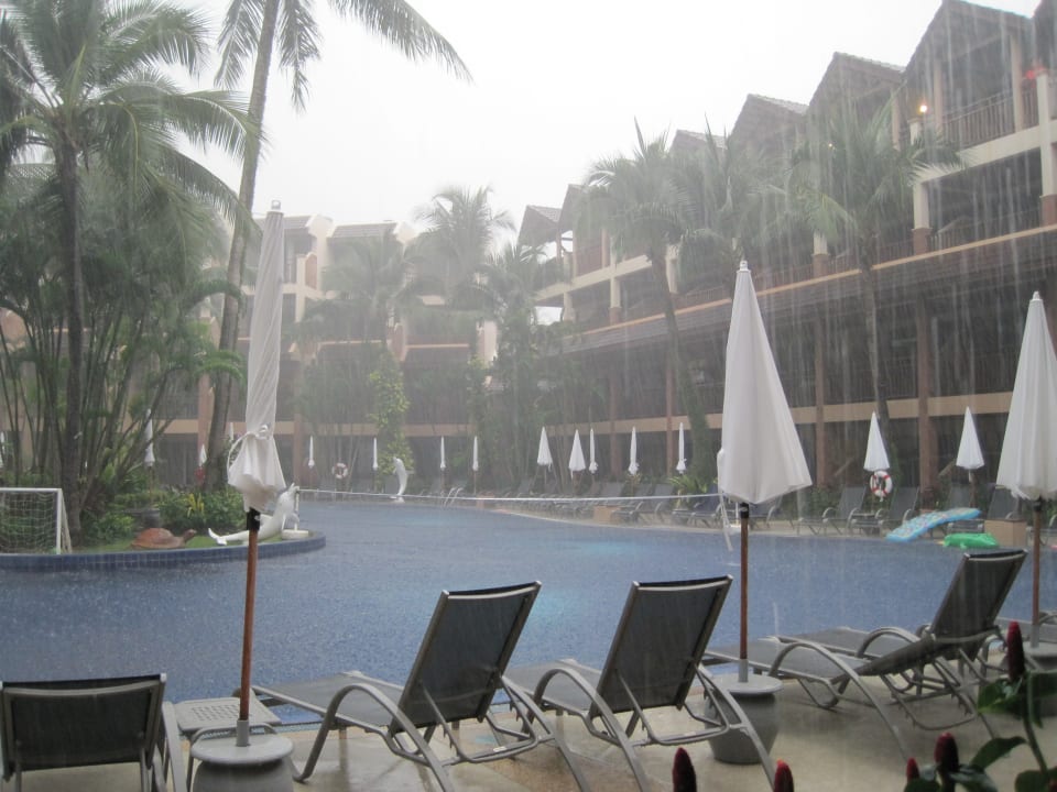Pool Best Western Premier Bangtao Beach Resort & Spa