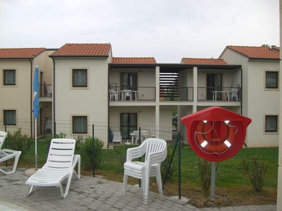 Von außen Belvedere Village