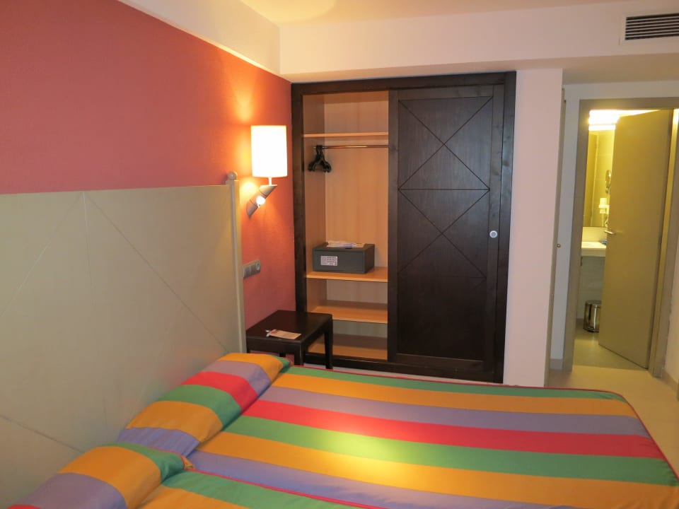 N 413 blau punta reina