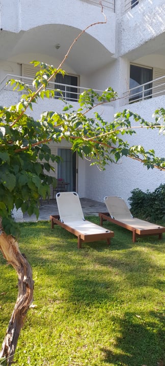 Gartenanlage Apollonia Beach Resort & Spa