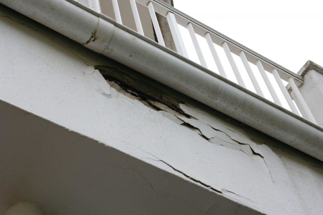 Vorsicht Fassade Flipflop Cala Romantica