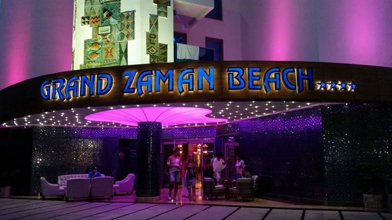 Eingang vom Hotel Hotel Grand Zaman Beach