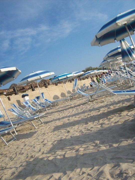 Strand Villaggio Torre Ruffa Robinson