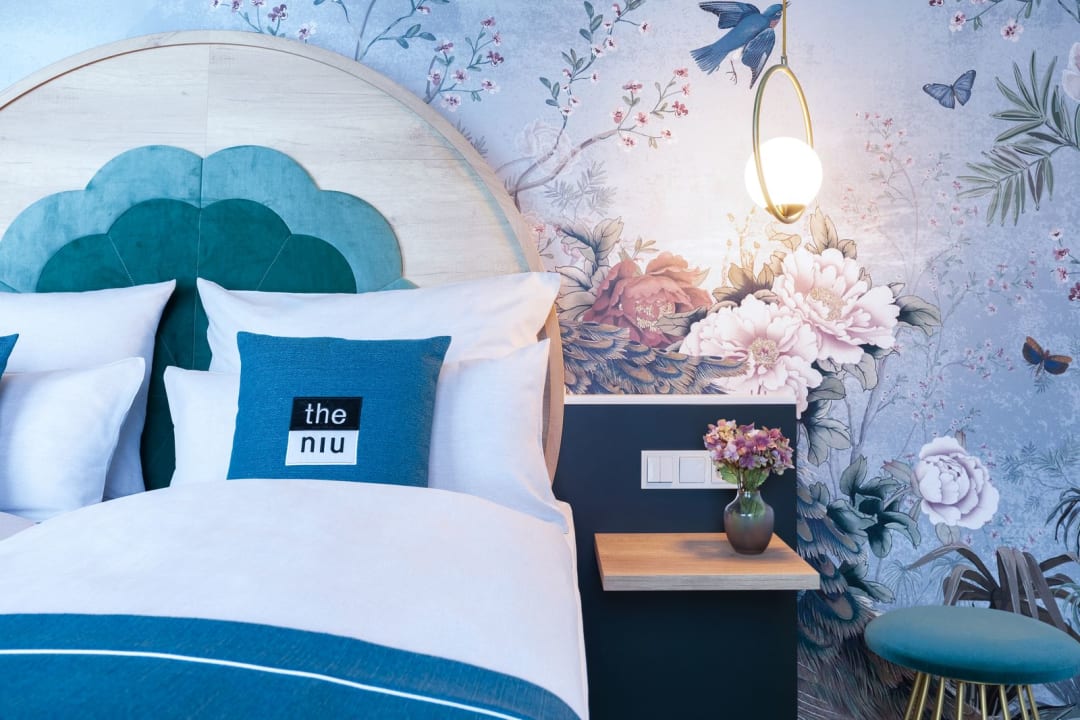 Zimmer Holiday Inn - the niu, Flower Konstanz