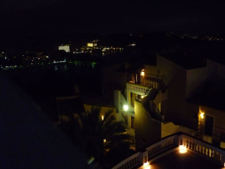 Sonnenterrasse  bei NAcht Hotel Aldea Cala Fornells 2