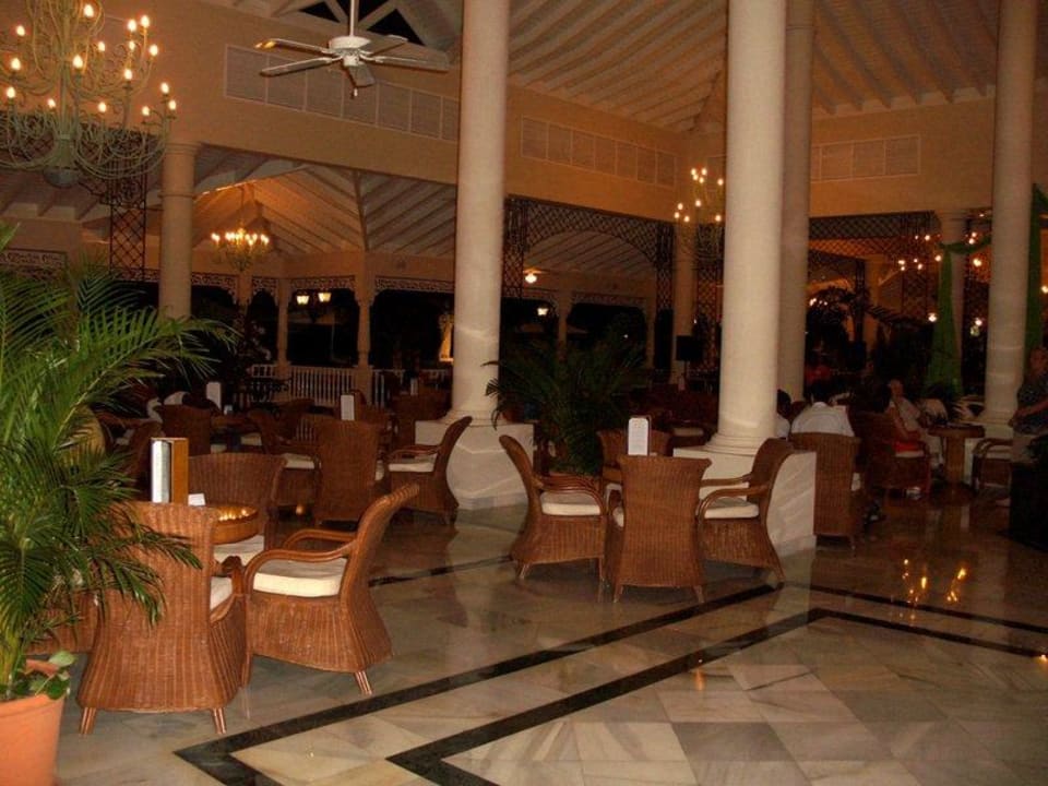 Lobby Bahia Principe Luxury Ambar