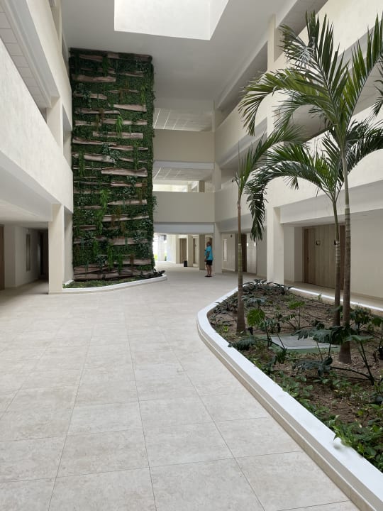 Außenansicht Serenade Punta Cana Beach & Spa resort