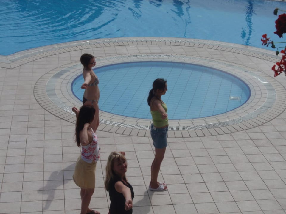 Poranna gimnastyka Hotel Faraon