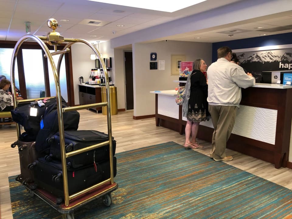 Lobby Hotel Hampton Inn Seattle/Airport