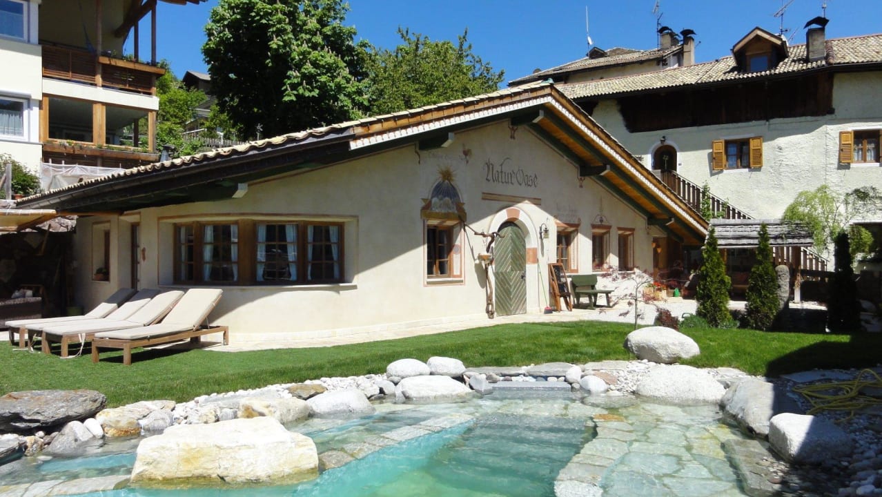 Blick auf die Naturoase (Sauna- Wellnessbereich) Naturoase Stegerhof