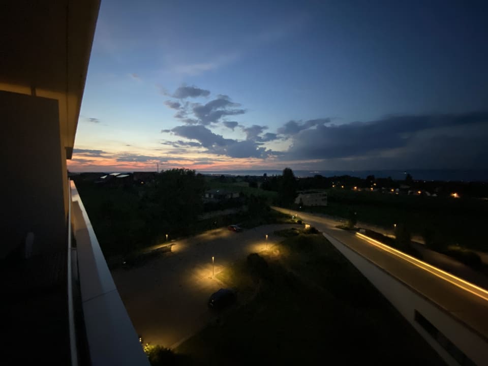 Ausblick Oberwaid - Das Hotel.