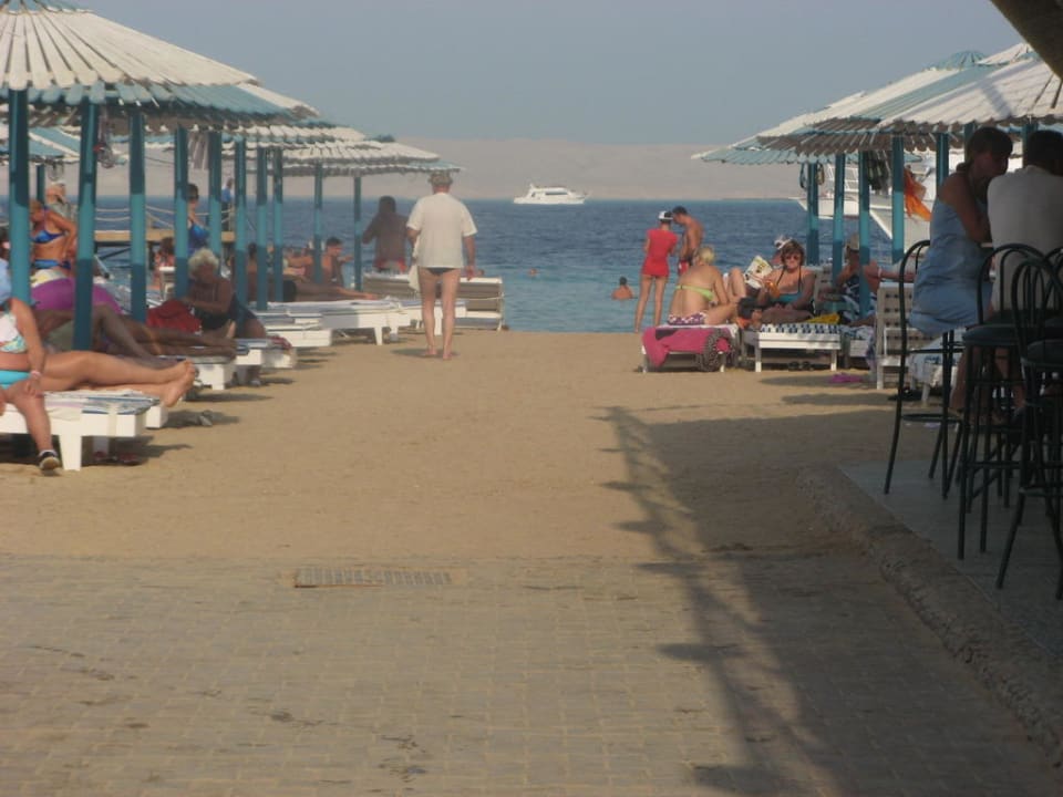 Plaza Minamark Beach Resort & Spa