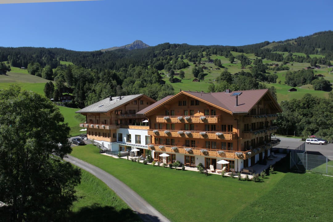 Luftbild Sommer Aspen Alpin Lifestyle Hotel