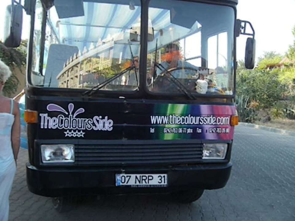 Shuttlebus des Hotels zum Strand Side Win Hotel & Spa