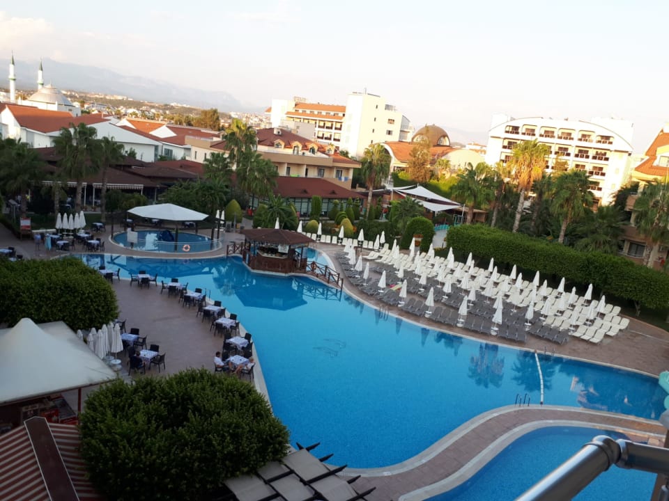 Pool Grand Seker Hotel