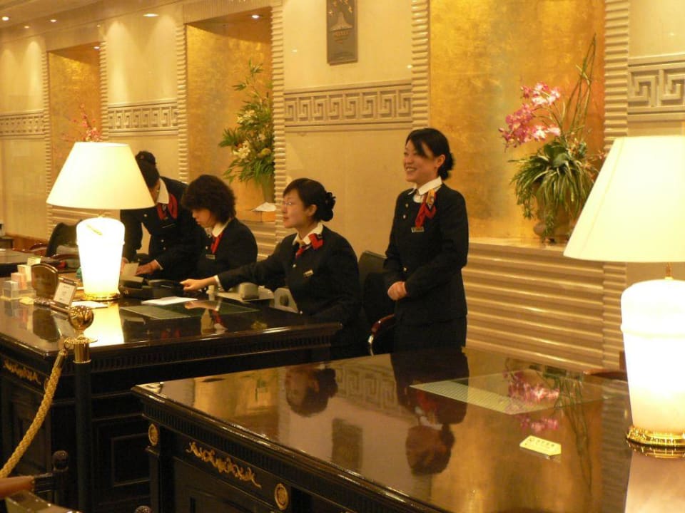 freundlich, aber kein gutes Englisch Hotel Nikko New Century Beijing