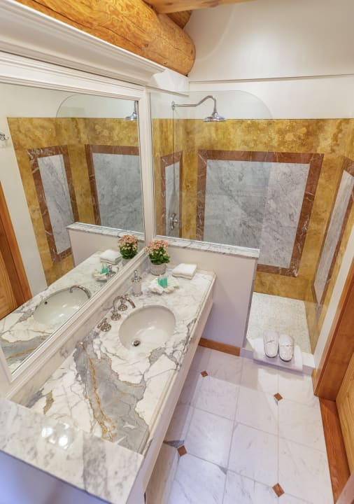 Zimmer Little Wolf Resort