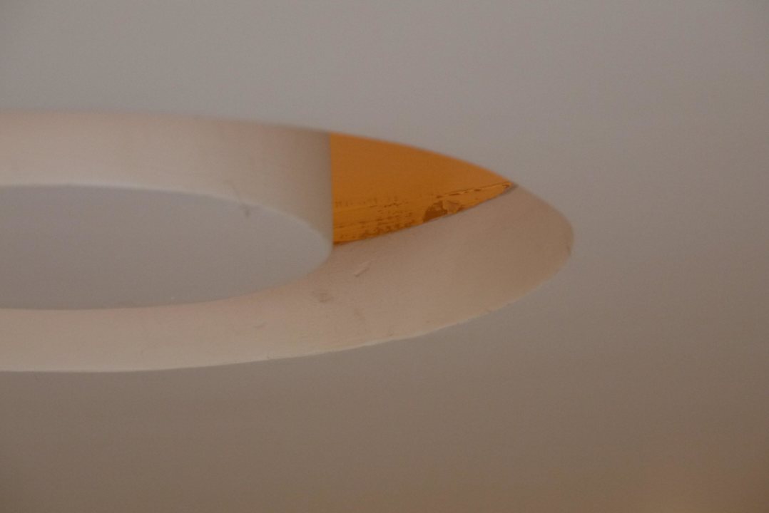 Dirt in light of room 602 Hotel Thaison Palace