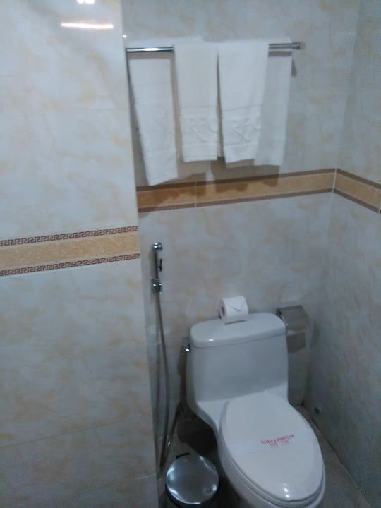 Zimmer The Airport Hotel