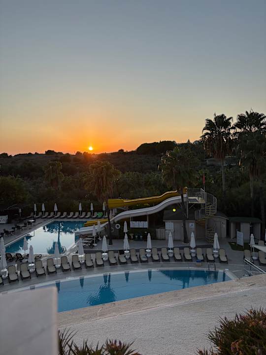 Außenansicht Royal Atlantis Beach Hotel