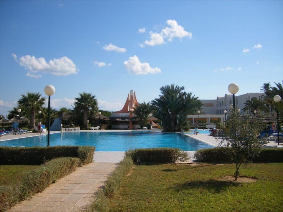 pool Iberostar Waves Mehari Djerba