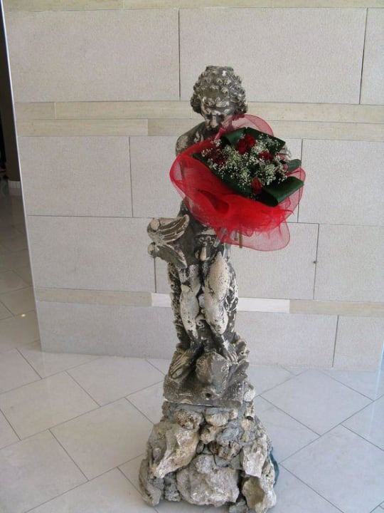 Ein "Blumiger" Empfang Aldiana Club Rocca Nettuno Calabria