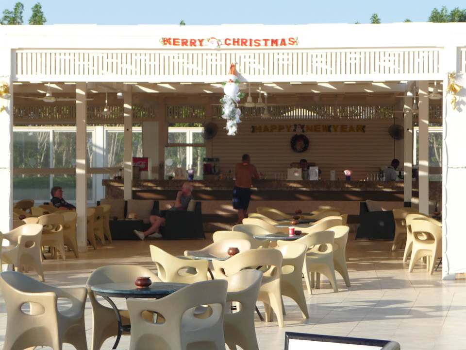 Bar na aplaży Pickalbatros Royal Moderna Resort-Sharm El Sheikh