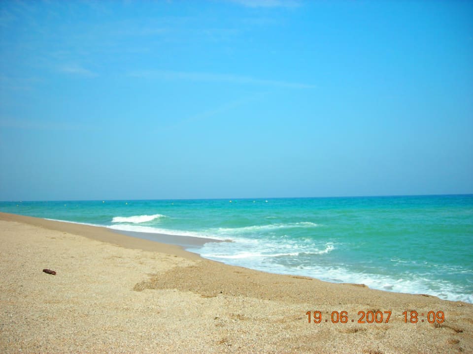 Beach in Malgrat de Mar ALEGRIA Maripins