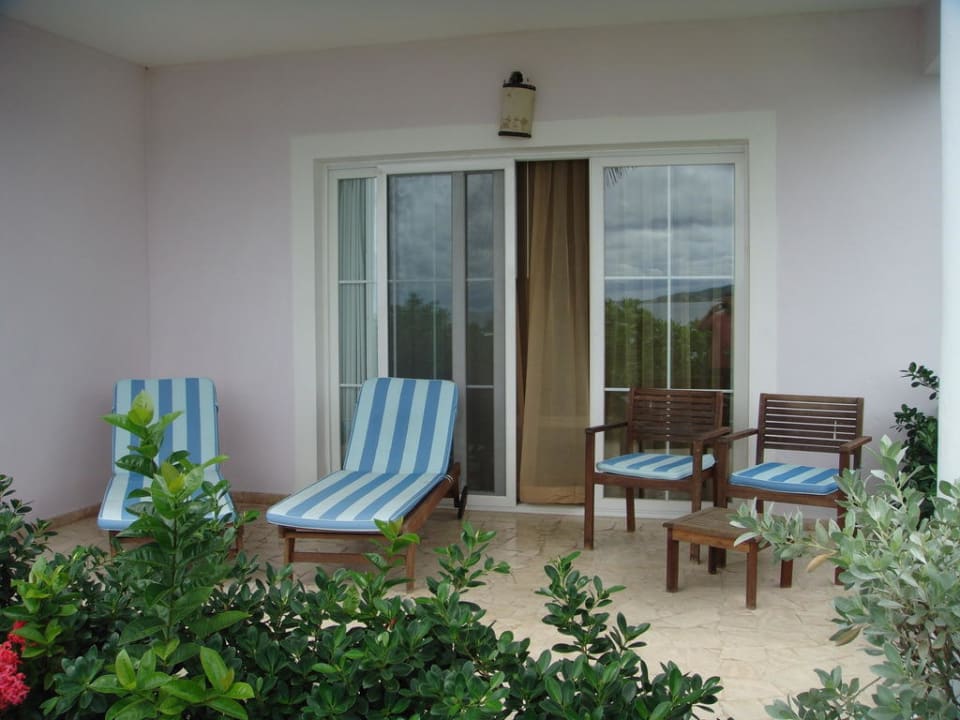 Cabanasuite (Bereich ab 18) Terrasse Hotel Grand Palladium Lady Hamilton Resort & Spa