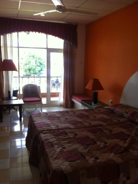 Hotel Camelot Beach Hotel Camelot Beach