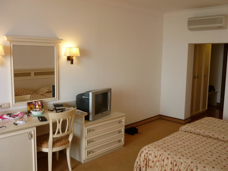 Standard Zimmer Helena Sands