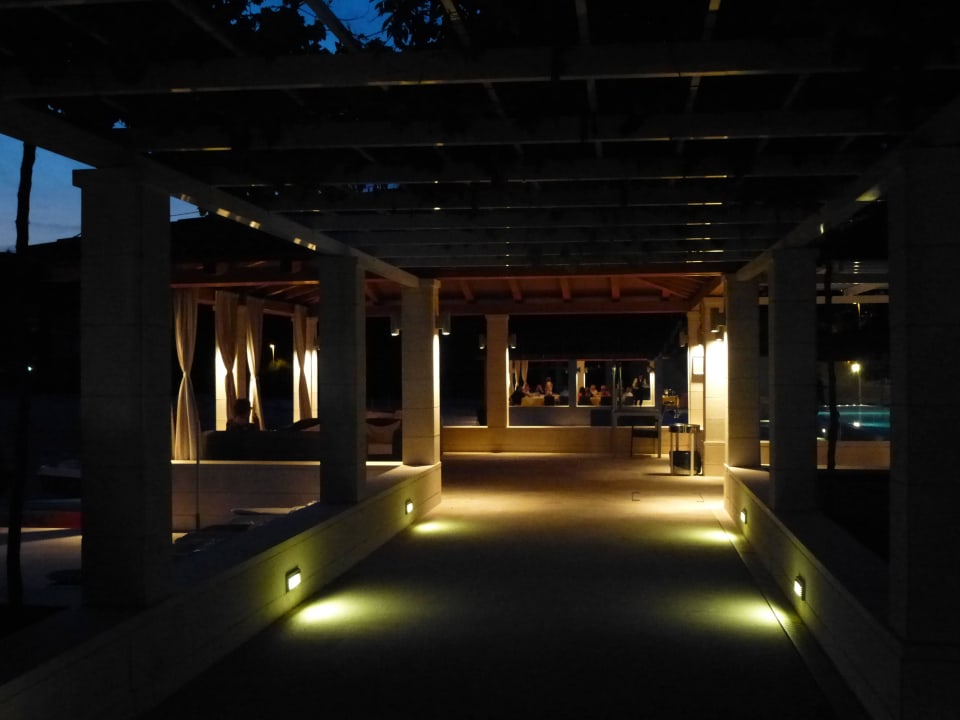 Abends Admiral Grand Hotel