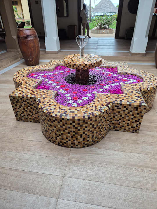 Lobby Neptune Pwani Beach Resort & Spa