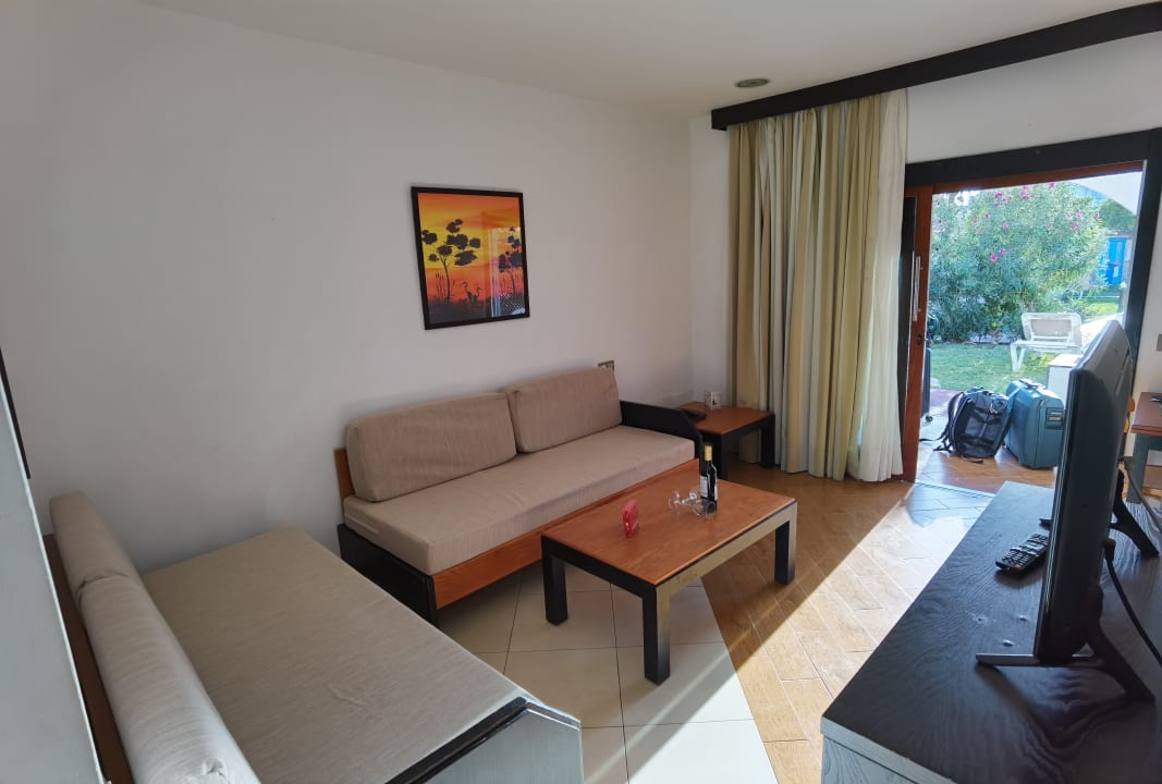 Zimmer HL Miraflor Suites Hotel