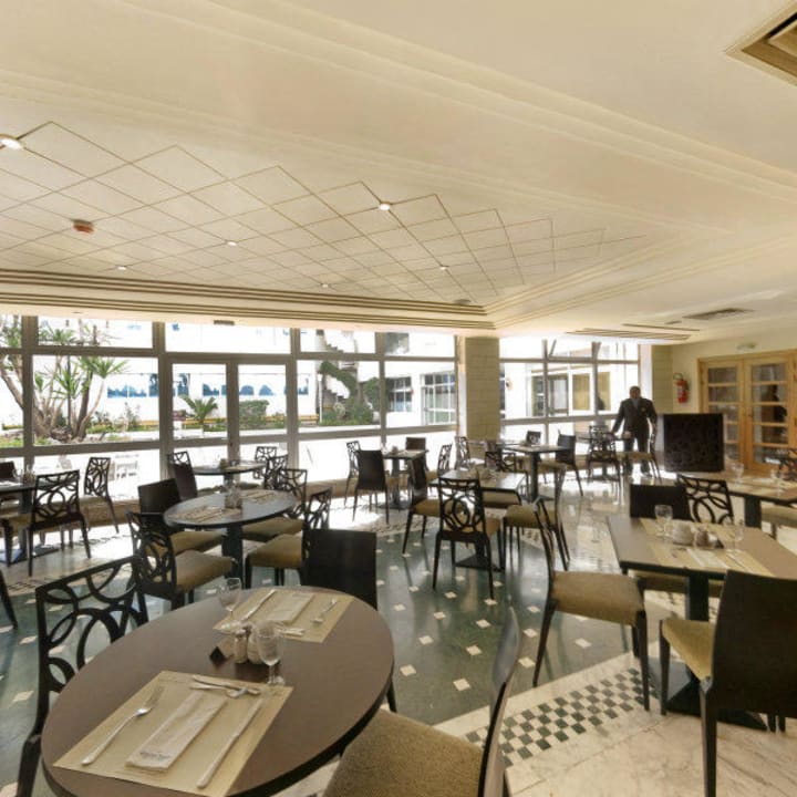 Restaurant Buffet "La Flore"  Hotel Golden Tulip El Mechtel