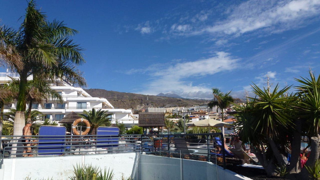 Blick von der Poolanlage auf den Tede Barceló Santiago - Adults Only