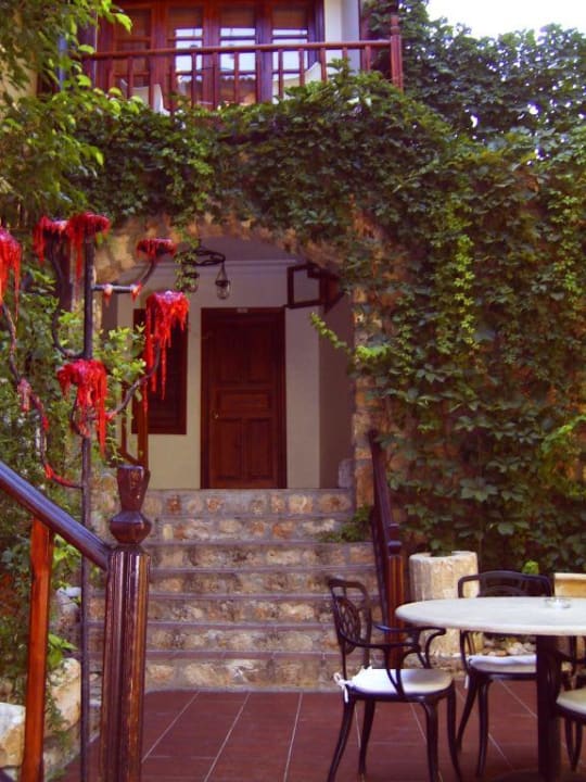 Innenhof Alp Pasa Hotel - Special Class